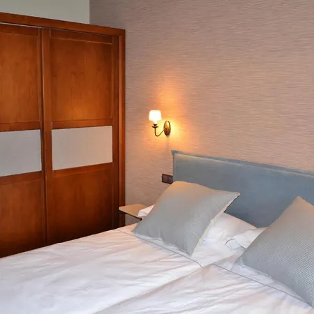 아파트 Mom Villa Tinina *