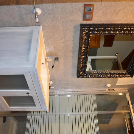 아파트 Mom Villa Tinina